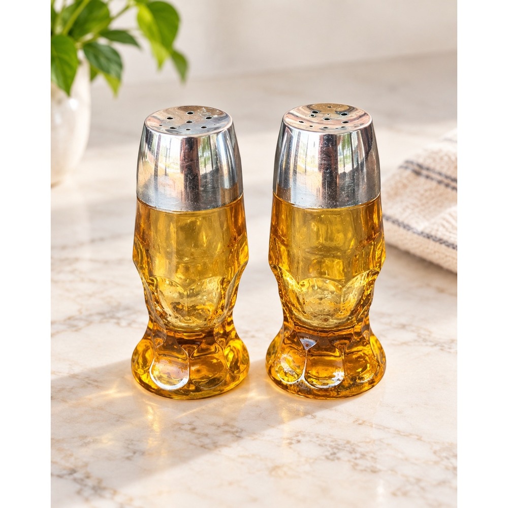 Vintage Anchor Hocking Georgian Amber Glass Salt Pepper Shakers MCM